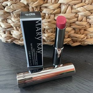 Sizzling Red True Dimensions lipstick